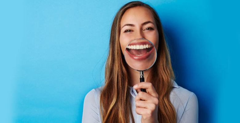 Diş sağlığına iyi gelen yiyecekler neler bu besinler diş çürüğüne sebep oluyor! Diş sağlığına iyi gelen yiyecekler neler bu besinler diş çürüğüne sebep oluyor!