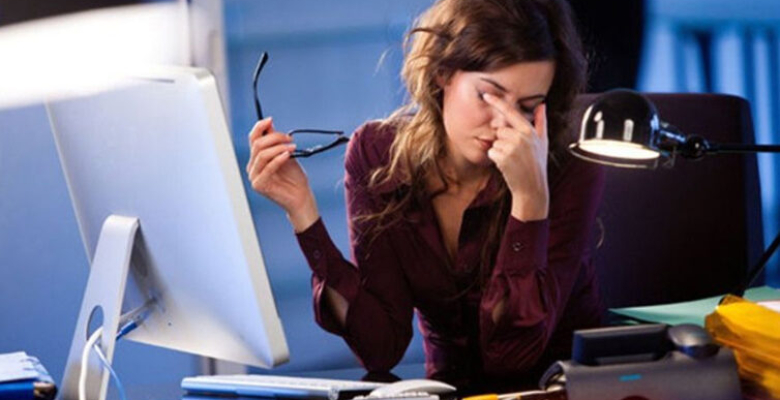 Göz yorgunluğu nedir? Göz yorgunluğunun belirtileri nelerdir? Göz yorgunluğu nedir? Göz yorgunluğunun belirtileri nelerdir?