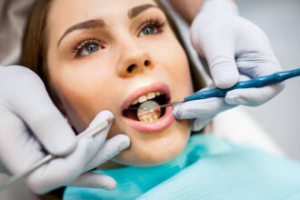 Sinüs lifting nedir ameliyatı nasıl yapılır implant yapımını engeller mi? Sinüs lifting nedir ameliyatı nasıl yapılır implant yapımını engeller mi?