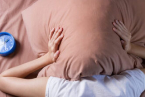 Uyku problemlerinin nedenleri ve düzenli uyku için yapılması gerekenler nelerdir? Uyku problemlerinin nedenleri ve düzenli uyku için yapılması gerekenler nelerdir?